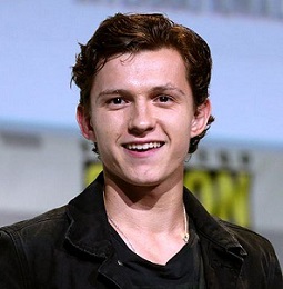 Tom Holland Bio, Wiki, Age, Height, Married, Girlfriend, Wife, Dating, Parents, Ethnicity, Net Worth, Brother